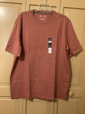 Men's Xersion Xtreme Light Red, Quick Dri T-Shirt. Size XL. 100% Cotton.